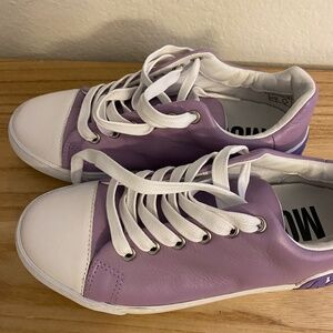 Moschino Women's Purple Sneakers (8)